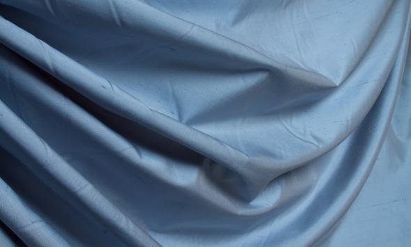 Тканина однотонний дикий шовк шантум блакитного кольору Італія Stella Ricci                                                                                                                                                                                - Фото