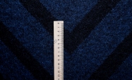 Тканина в'язаний трикотаж приємний м'який для пошиття теплого одягу синього кольору з візерунком                                                                                                                                                          